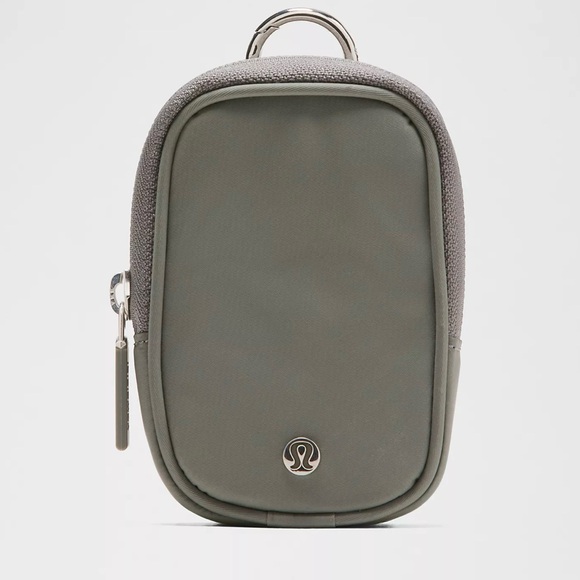 Lululemon Nano Pouch - Picture 4 of 5